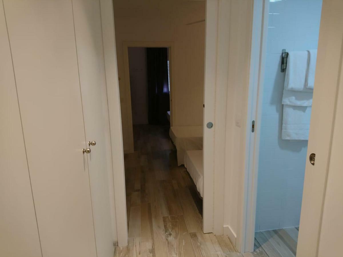 ולנסיה Nwt Central Station Apartments מראה חיצוני תמונה